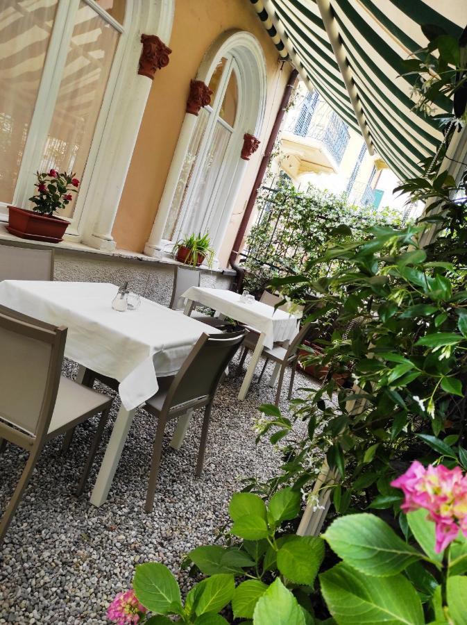 Hotel Palace ليفانتو المظهر الخارجي الصورة